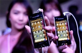 sony ericsson eyes android market with new phones