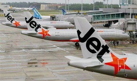 shun tak holdings buys a third of jetstar hong kong