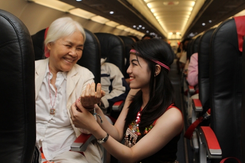 vietjet air offers 15 pct discount for senior citizens