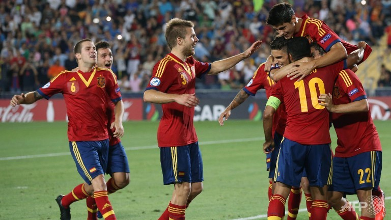 thiagos hat trick sees spain retain u 21 title