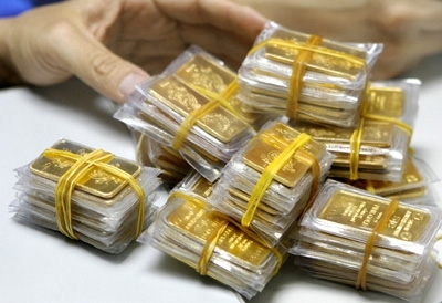 seven banks yet to buy enough gold