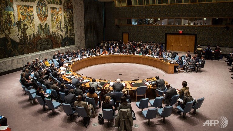 un security council begins iraq crisis talks