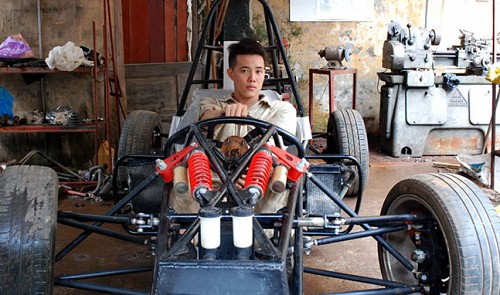 vietnam students create formula 1 car with used car parts