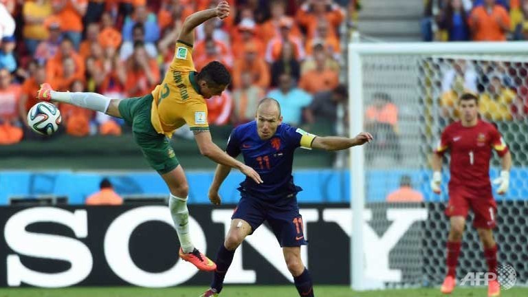 world cup dutch on verge of last 16 after beating australia