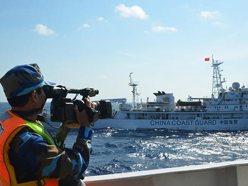 chinese ships damage vietnamese fisheries surveillance vessel