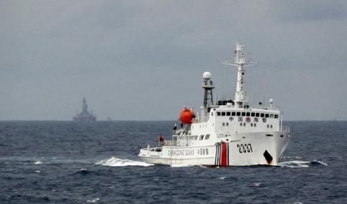 chinese vessels form arcs to threaten vietnamese boats