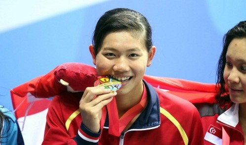 eight things you should know about vietnamese swimmer nguyen thi anh vien