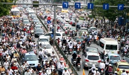 hanoi to issue vehicle ban in inner city areas by 2025