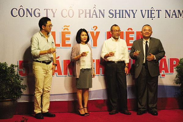 shiny improves the living environment in vietnam