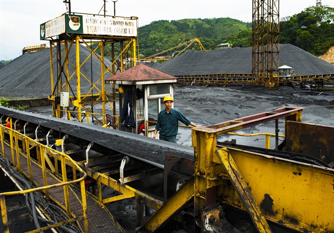 Sell coal stockpile, cut rates: PM to Vinacomin