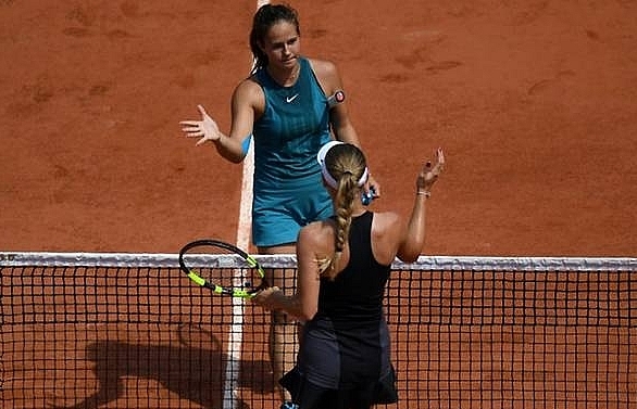 Kasatkina moving on at Roland Garros - and moving out