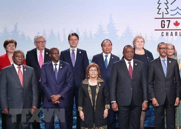pm stresses intl cooperation in climate change combat at g7 outreach summit