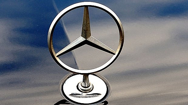 germany hits mercedes with mass diesel recall