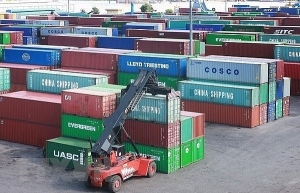 Thousands of containers lying at Vietnam’s seaports