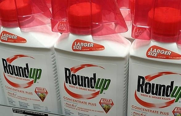 Monsanto faces first US trial over Roundup cancer link
