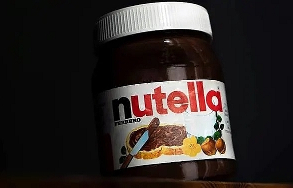 striking french workers block worlds biggest nutella plant