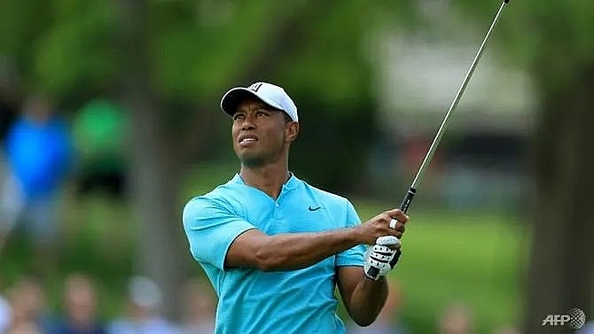 woods joined by rose spieth on first two days at us open