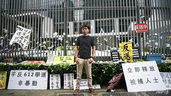 hong kongs leaderless protesters mull next move