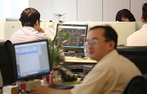 VN stocks positive following Fed meeting