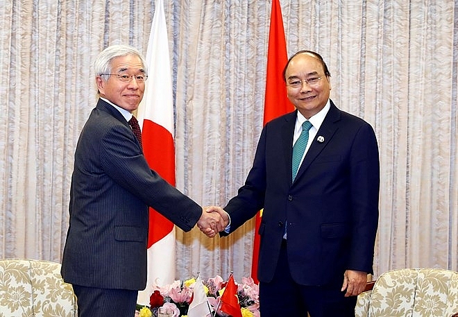 prime minister hails japanese investors operation in vietnam
