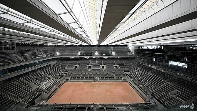 government to decide on spectators at french open