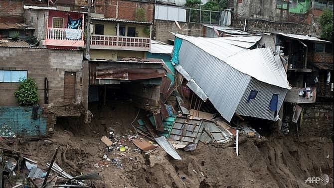 storm amanda leaves at least 18 dead in central america