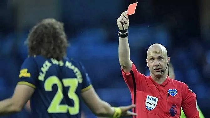 man city make winning return to extend liverpools wait