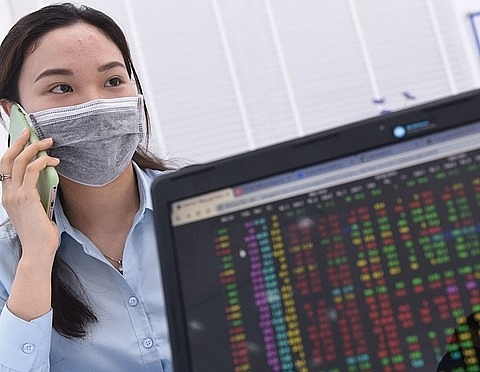 shares advance on cash injection