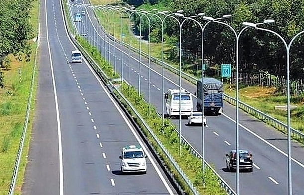 expressway could be closed off to foreign investors