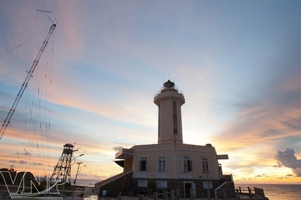 truong sa lighthouses affirm vietnams sovereignty over seas and islands