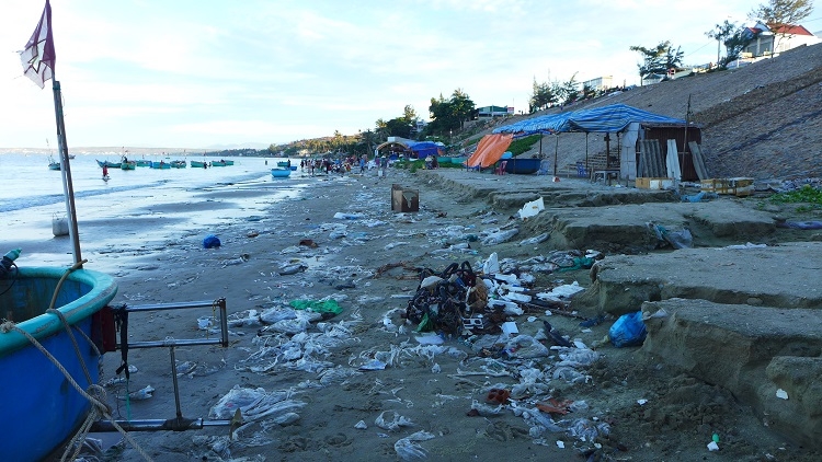 curbing single use plastic conundrum in vietnam