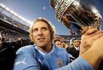 forlan leads uruguay to record 15th copa america