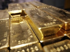 gold hits fresh high on unsettled us debt dispute