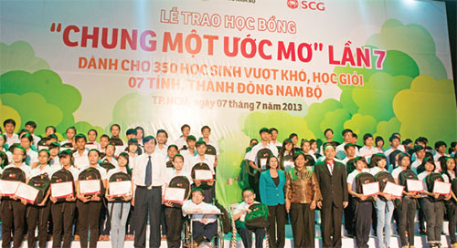 thailands scg offers helping hand to asean young people