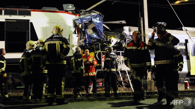 head on train collision injures 35 in switzerland