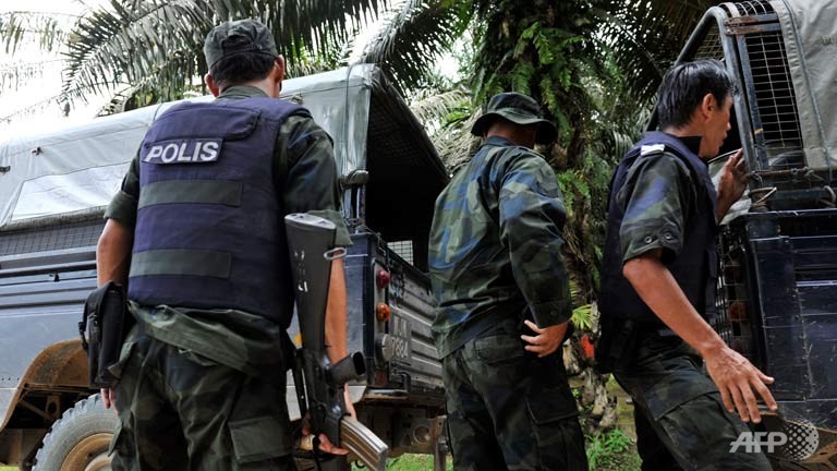 malaysia police hunt 5 terror suspects amid crackdown