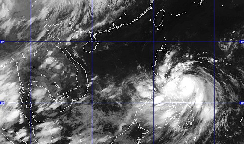 powerful typhoon rammasun to head for vietnams hoang sa islands