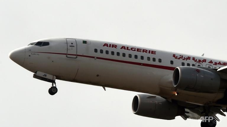 wreckage of missing algerian airliner found in mali