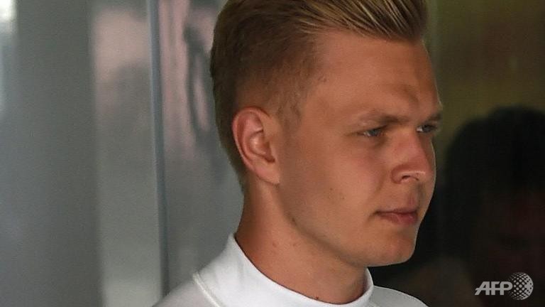 team clear magnussen of blame in massa accident