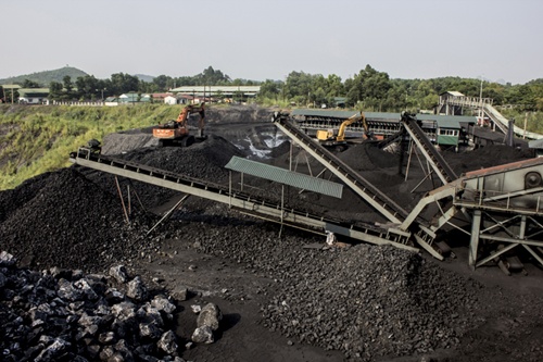 coal industry faces difficulties in h1