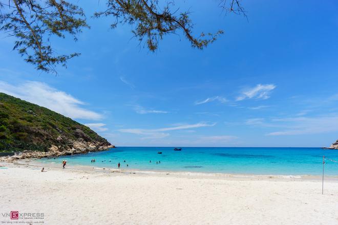 Summer paradise on the island of Binh Ba, Binh Ba Island