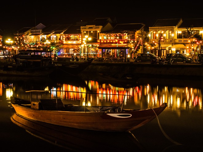 10 gorgeous cities at night in Vietnam