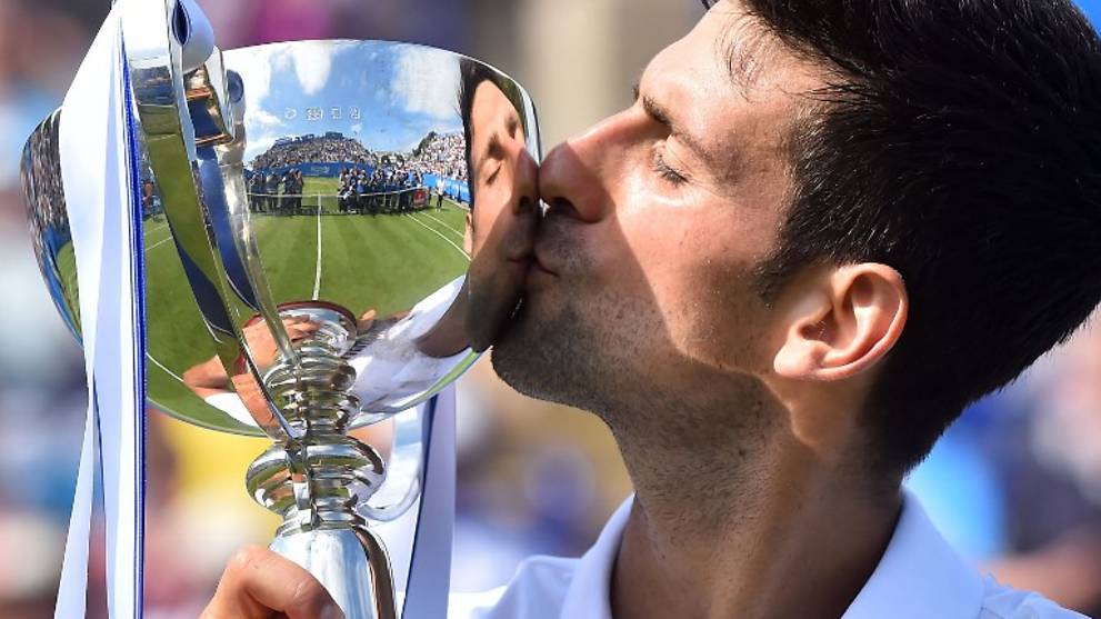 djokovic pliskova claim eastbourne titles