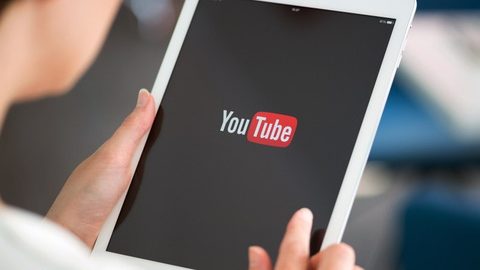 YouTube removes 3,000 clips with bad content in Viet Nam