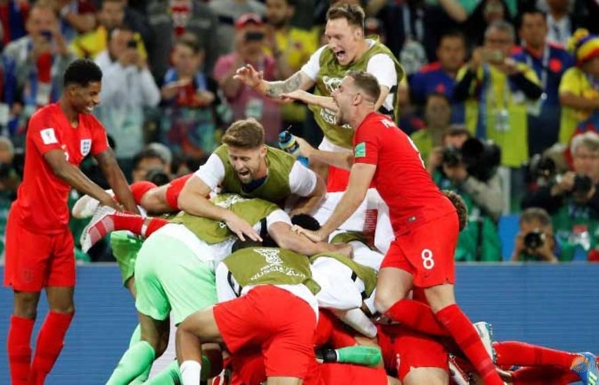World Cup: England beat Colombia on penalties to reach quarter-finals