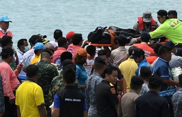 37 dead, 18 unaccounted for in Thai tourist boat capsize