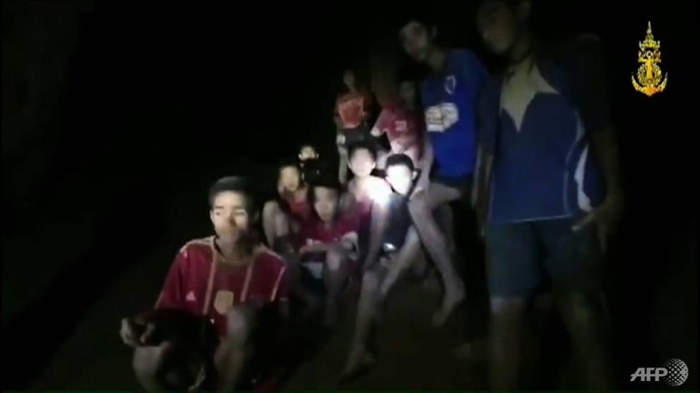 six members of thai football team evacuated from tham luang cave