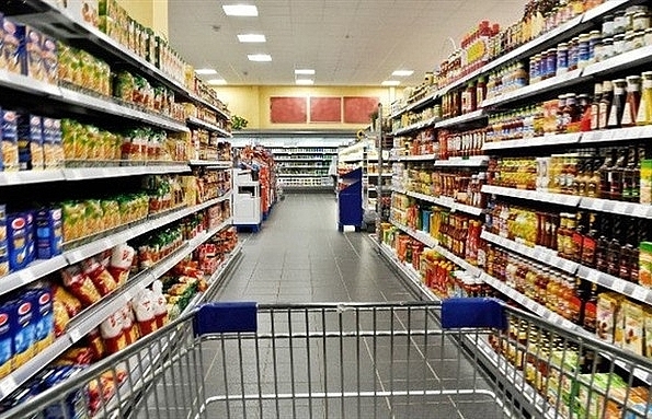 VN consumers spend less on FMCG