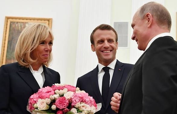Macron congratulates Putin for hosting 'perfect' World Cup