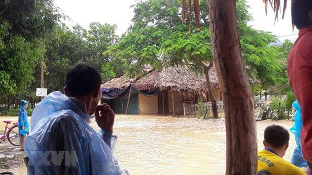 widespread downpours cause floods in northern central localities